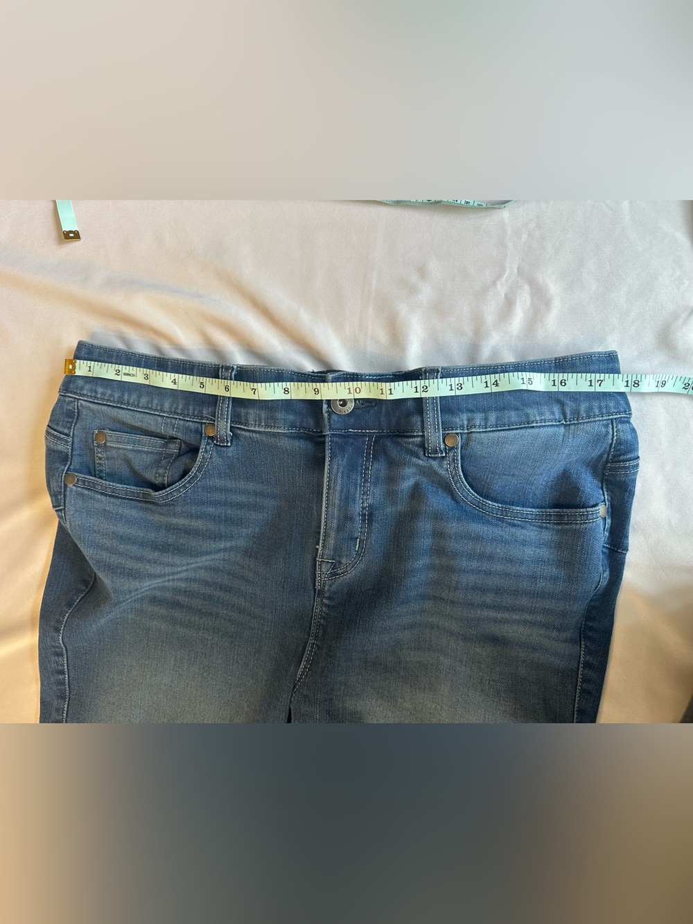 Torrid Premium Stretch Bombshell Skinny Jeans. Sz. 16R - Picture 3 of 12